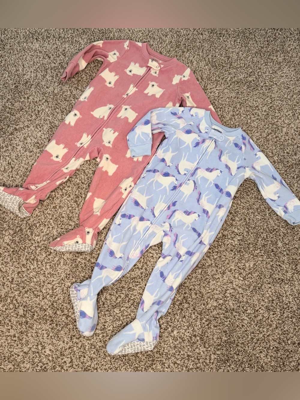 Carter’s 2 Pair Girl 18mo Winter Warm Fleece Footed Pajamas Unicorns/Polar Bears